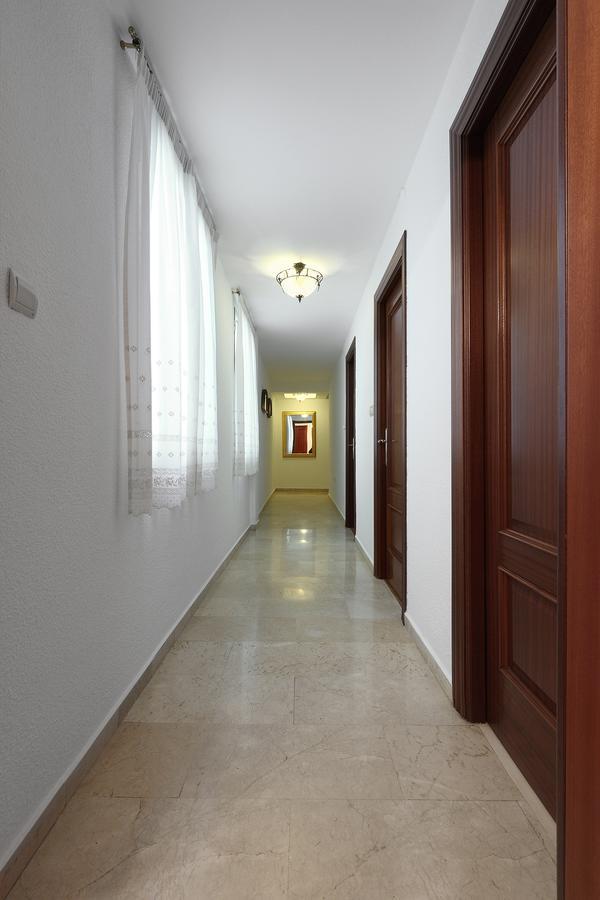 Piso en calle Recogidas  Granada Exterior foto