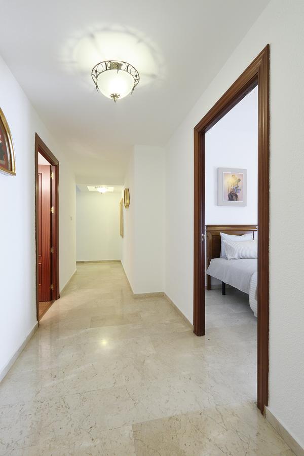 Piso en calle Recogidas  Granada Exterior foto